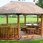 Summer Dining: Stylish Inspiration and Ideas