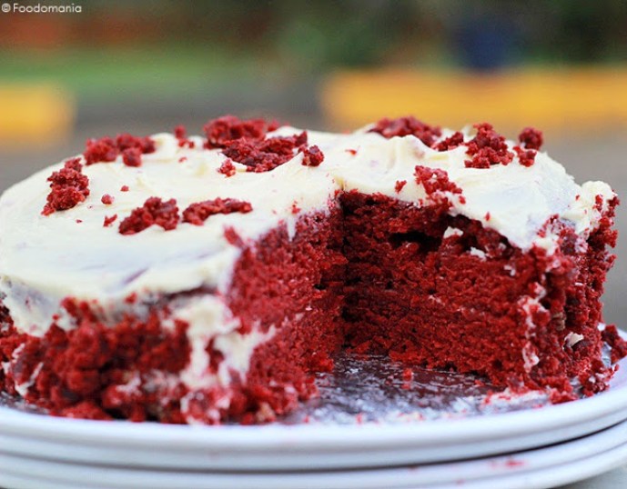 Explore These Mouth-Watering Eggless Cake Varieties for A Vegetarian Cake Lover 