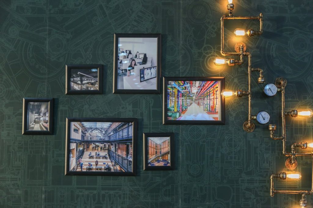 Unique Wall Decor Ideas to Spruce Up Your Home - WorthvieW