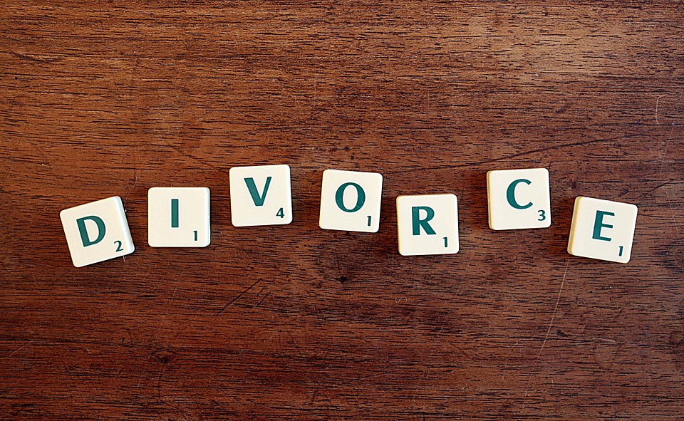 Things to Know Before You Hire a Divorce Lawyer
