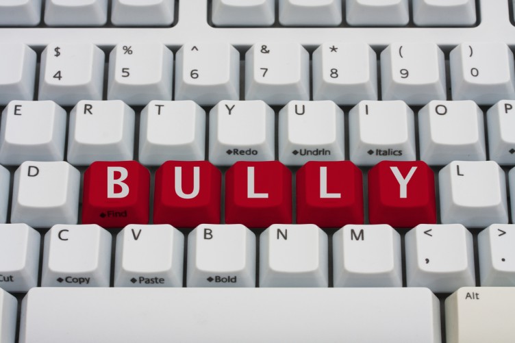 Top 5 Tips to Expose Cyber bullies at Workplace