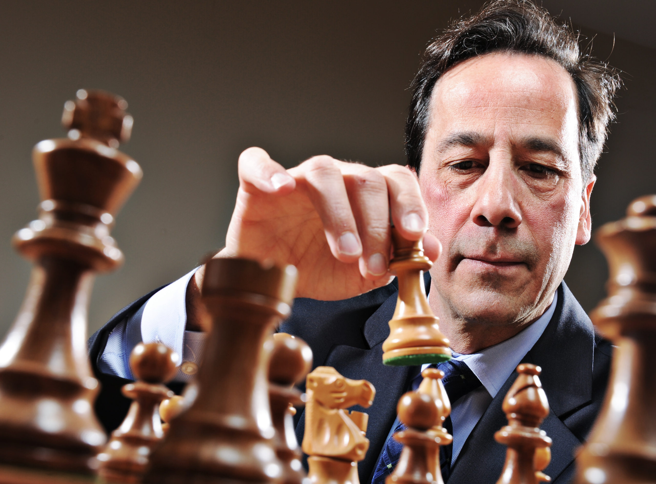 Tips on How to a Better Chess Player WorthvieW