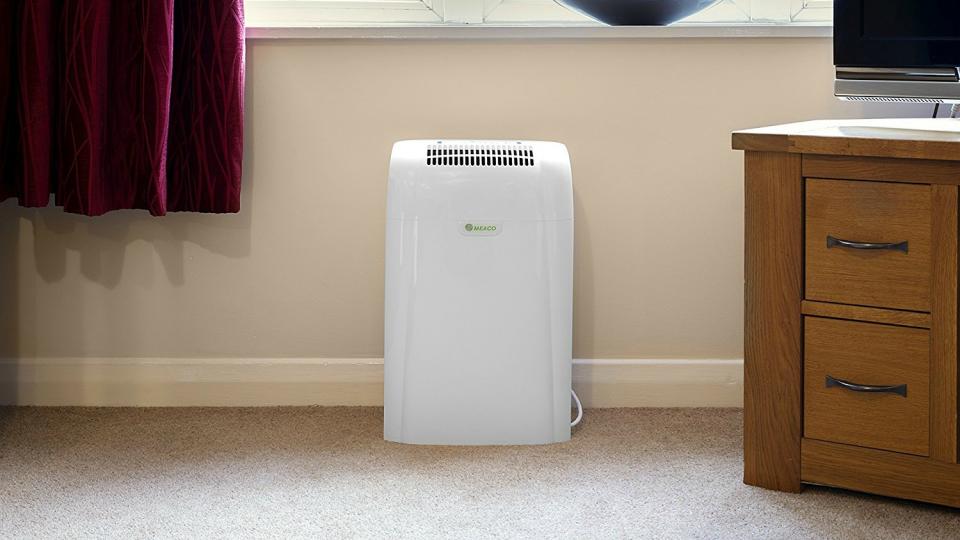 7 Important Signs That Prove You Need a Dehumidifier