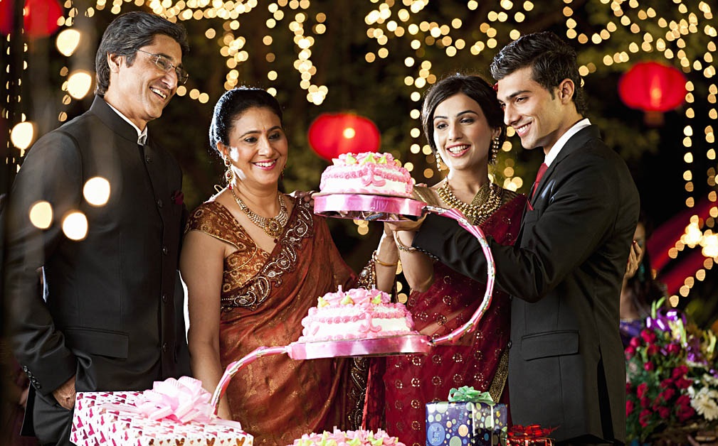 Here’s How You Can Pick The Right Anniversary Cakes Per Year