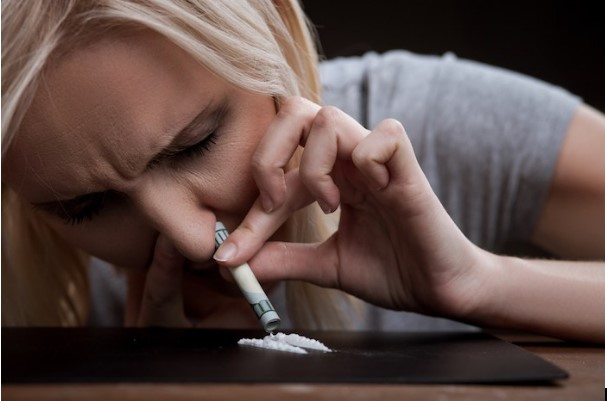 Why do people get addicted to cocaine
