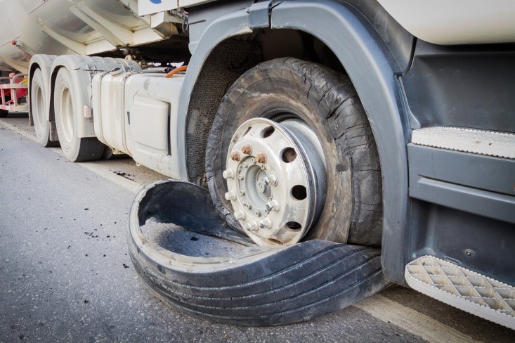 Think You Can Handle Your 18-Wheeler Accident Alone? Think Again