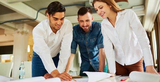 4 Key Factors To Consider While Hiring A Roofing Contractor