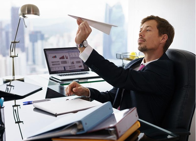 How To Overcome Procrastination When Traveling