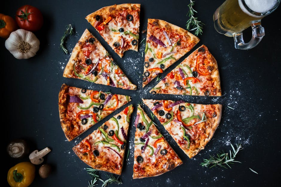 Top 10 Affordable Pizza Franchise to Buy Under 50K