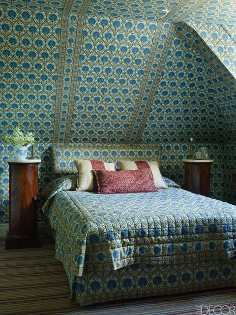 Matching Coverlet and Wallpaper