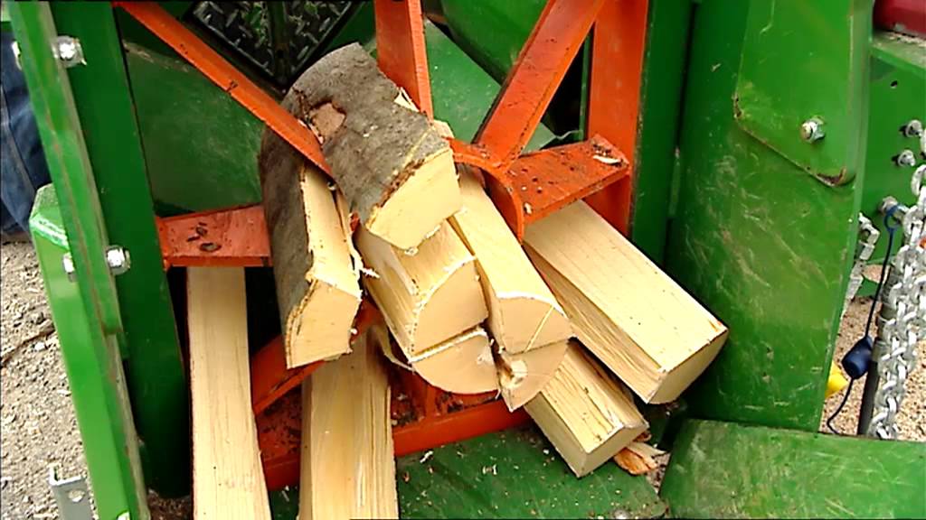 4 Tips to Getting Your Woodpile Ready For Winter, Prepping