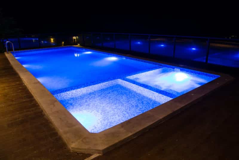 Types of Pool Lights and What to Choose