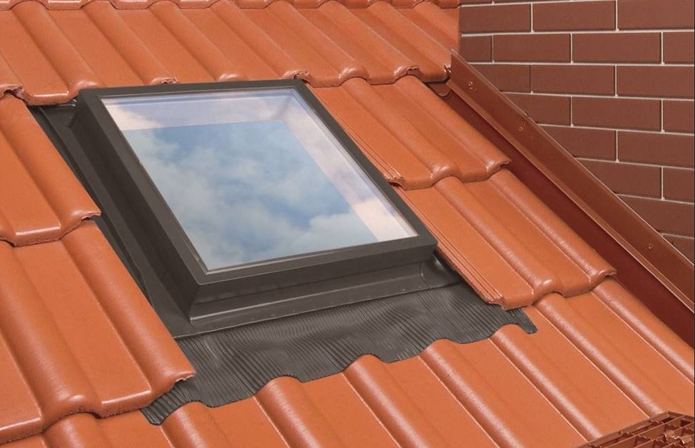 When Should You Consider a Skylight Roof Window?