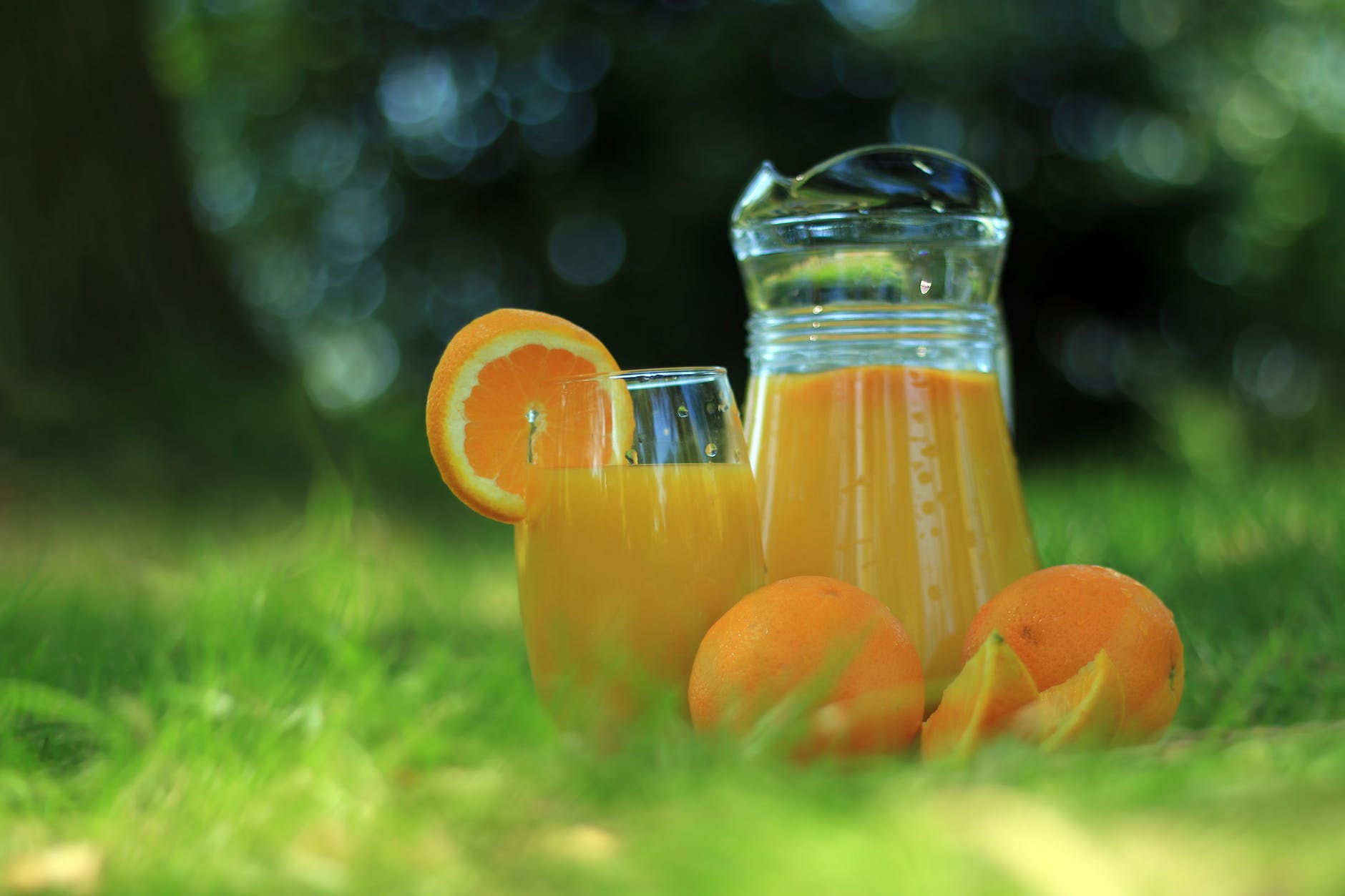 healthy-grass-orange-juice