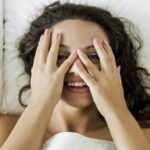 6 Lazy Girl’s Hacks To Get Glowing Skin All Day!