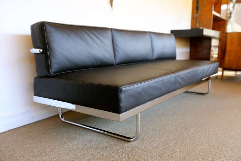 5 Ways To Rock Your Living Rooms With The LC5 Sofa