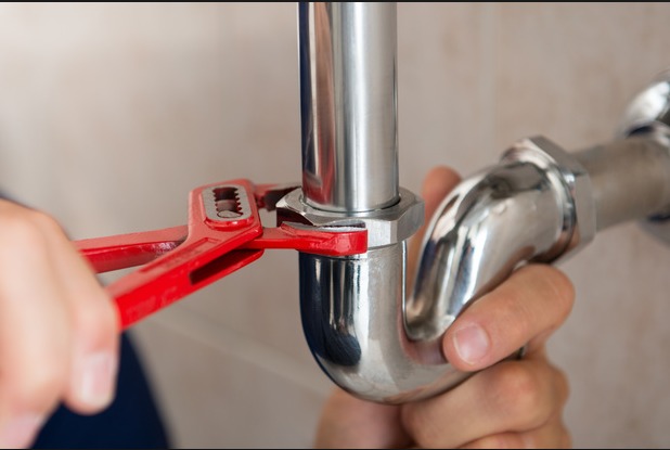 4 Essential Plumbing Repair Jobs Everyone Needs