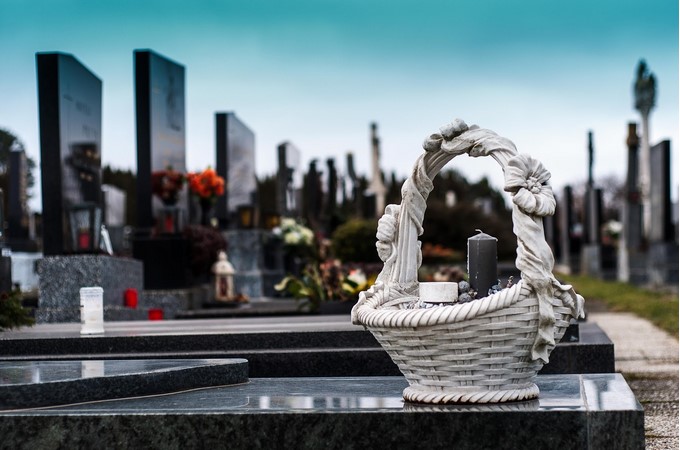 Effective Tips to Make a Loved One’s Funeral Affordable without Being Cheap