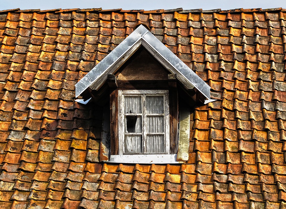 Types of Roofing Contractors You Should Avoid