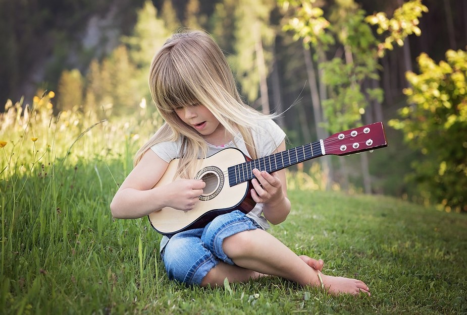 4 Major Benefits of Extracurricular Activities For Your Children