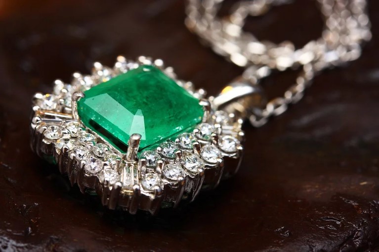 How to Determine the Quality of Diamond Jewelry