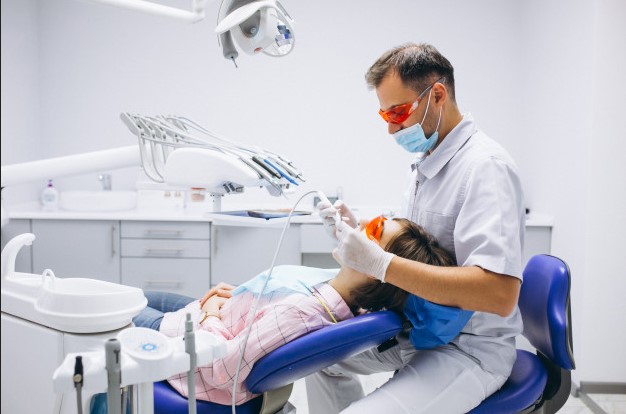 How Do Dental Health Professionals Choose the Most Effective Dental Chair?