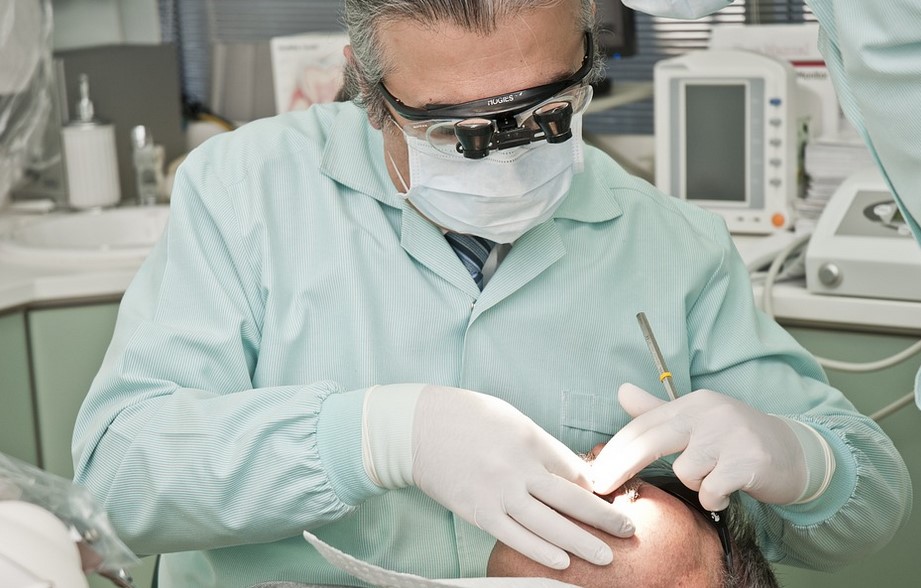 How Can You Benefit From Dental Implants?