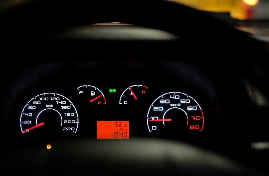 Can a Car Tracker Help to Reduce Your Insurance Quotes?