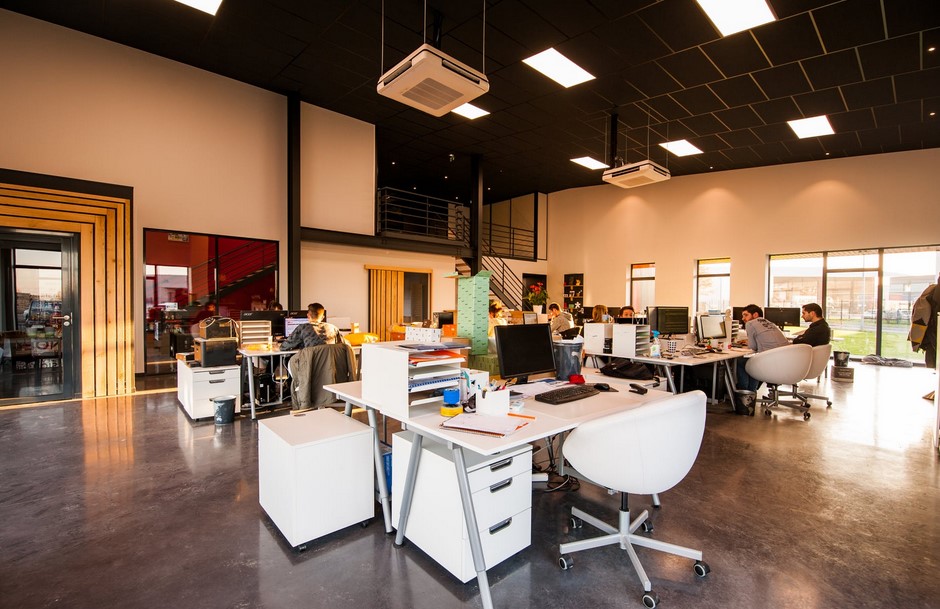 10 Benefits of a Clean Office Space