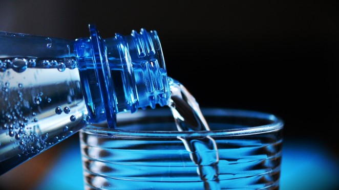 Drinking Water and Weight Loss: What the Science Says
