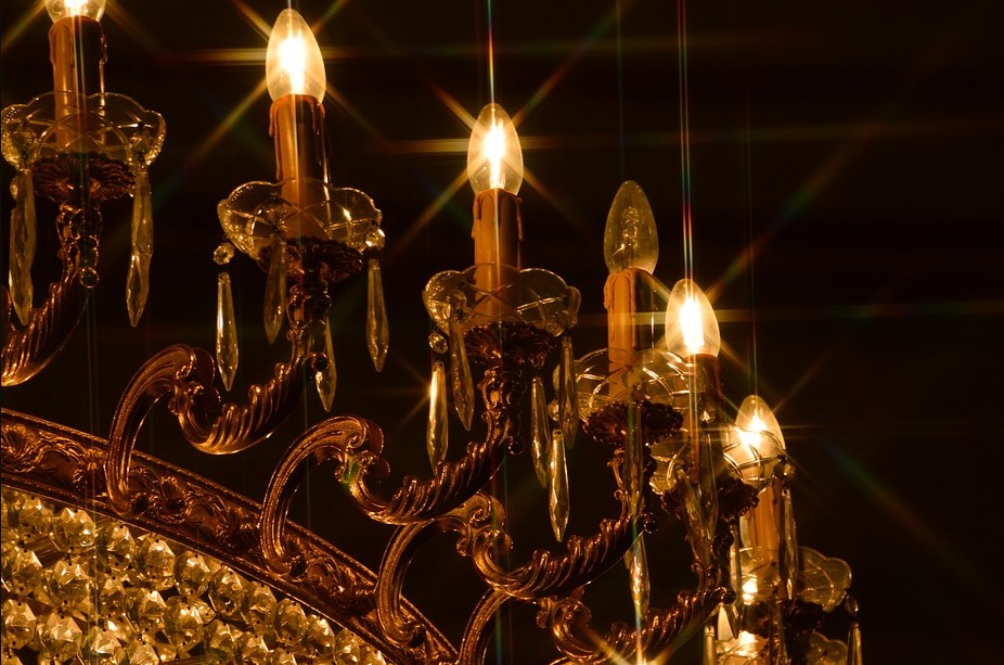 Common Causes of Flickering Lights in your Home