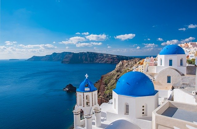Your “Must See” Places in Greece