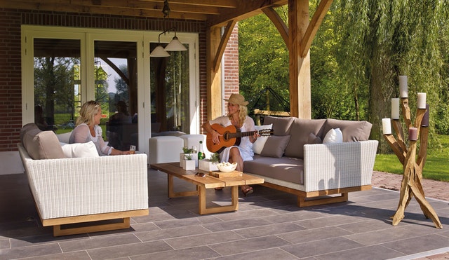 7 Ways to Turn Your Deck Into an Outdoor Haven