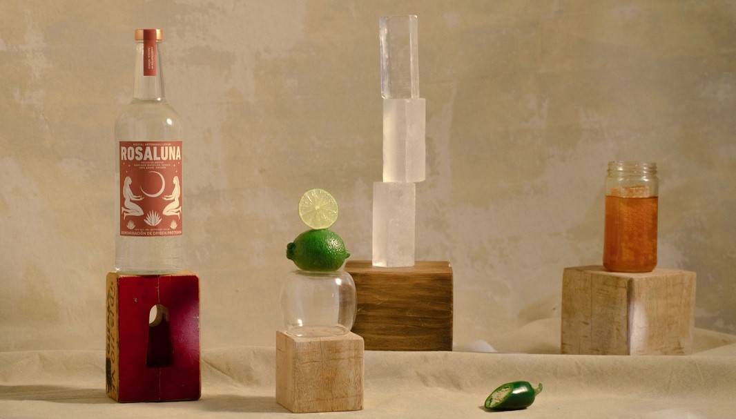 Who is Rosaluna Mezcal?