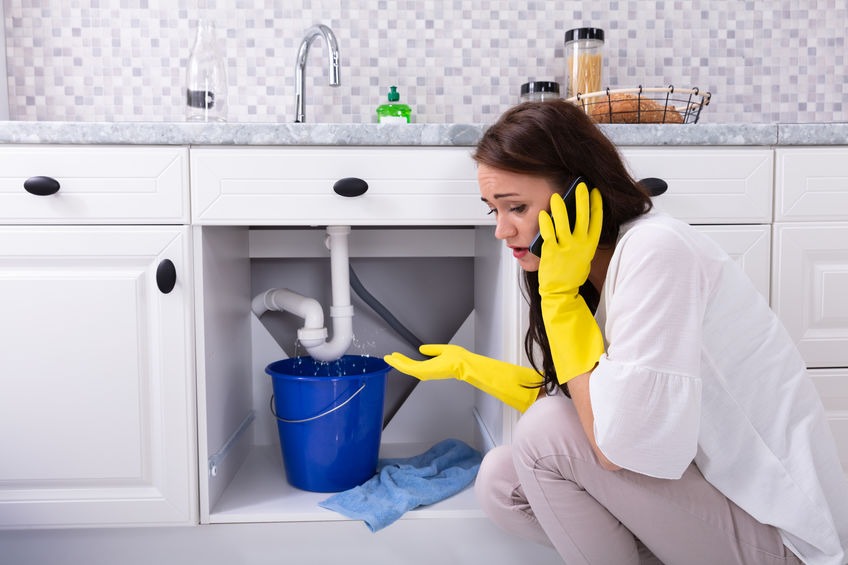 4 Mistakes To Avoid When Hiring A Plumber