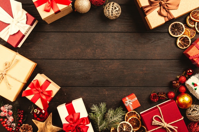 Christmas on a Budget: 4 Gift Ideas That Won’t Break the Bank!
