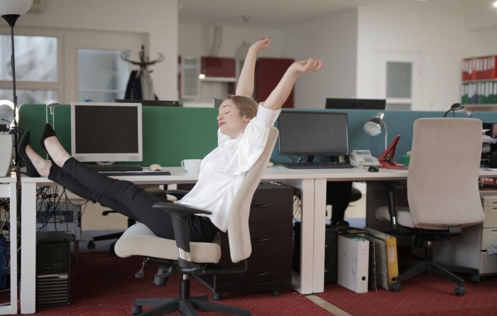 Remodel Your Office With These Astonishing Furnitures