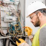 5 Reasons To Use A Pro Electrician