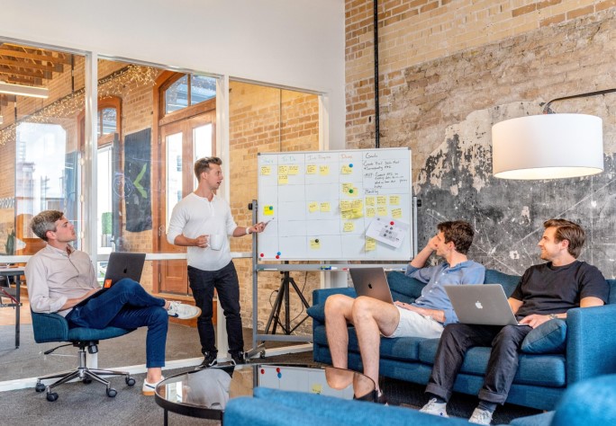 How to Effectively Switch from Career to Business