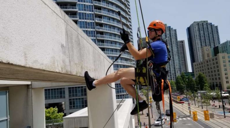 Reasons To Pressure wash Your Home Exterior In Toronto