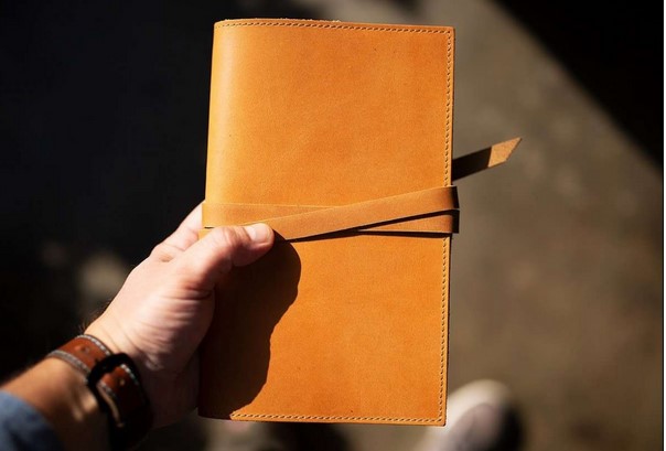 How to Choose Leather Goods