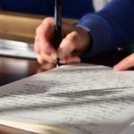 Four Signs That the Online Essay Writing Service Is Fake