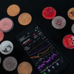 Stocks vs Bitcoins – Which is a Better Pick?