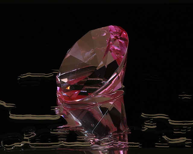 Why Should You Invest in Argyle Pink Diamonds?