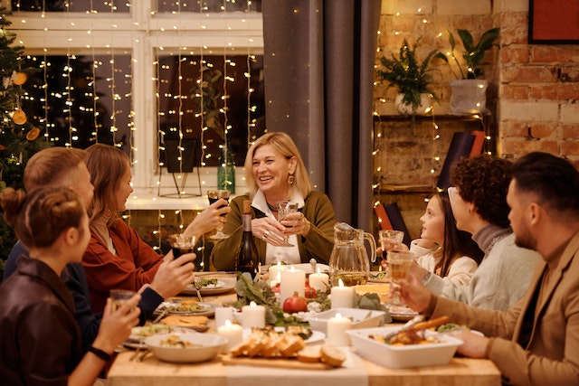 How To Throw A Spectacular Evening Party At Home WorthvieW
