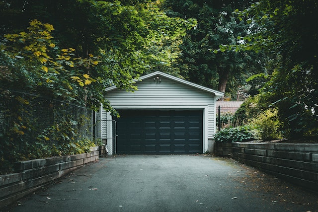 What are the 6 Types of Garage Doors? (And How to Choose One)