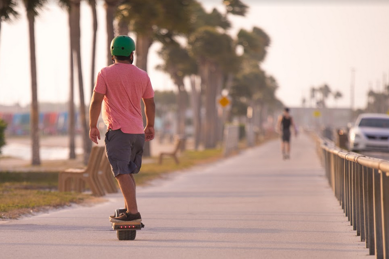 15 Tips For Buying Your First Electric Skateboard