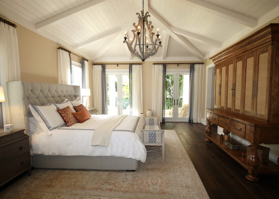 8 Ways To Create a Luxurious Bedroom