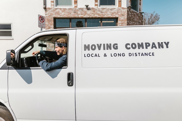 The Benefits of Hiring a Professional Moving Company