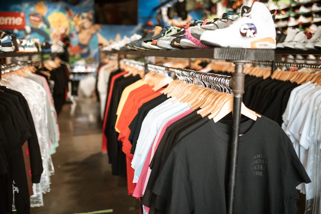 How To Create the Best Matching Team Tee Shirts